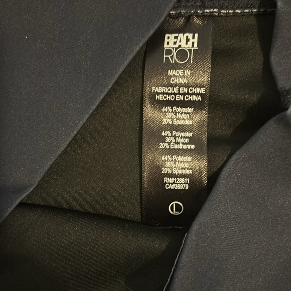 Beach riot- Piper Legging Ocean Sunset + Katya Top Ocean Sunset - Picture 7 of 8